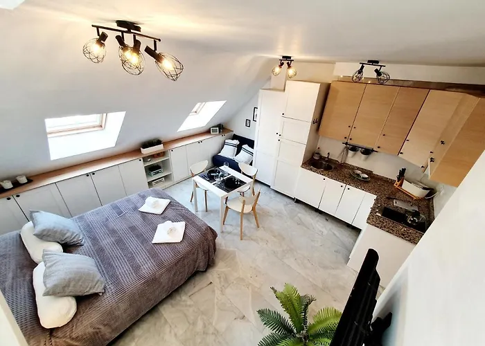 Captain's Penthouse Daire